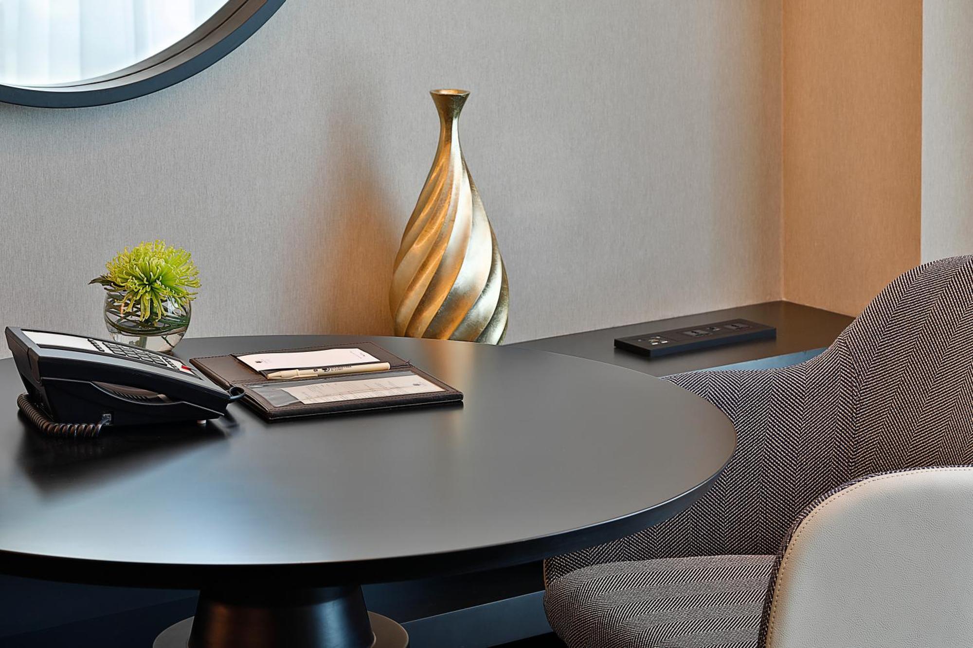 Doubletree By Hilton - Business Bay 4* Dubai