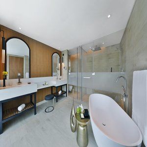 Hotel Doubletree By Hilton - Business Bay 4*